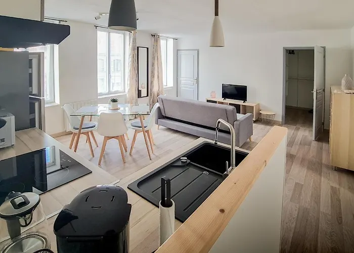 Du Clocher Entre Lille, Arras Et Douai Appartement *